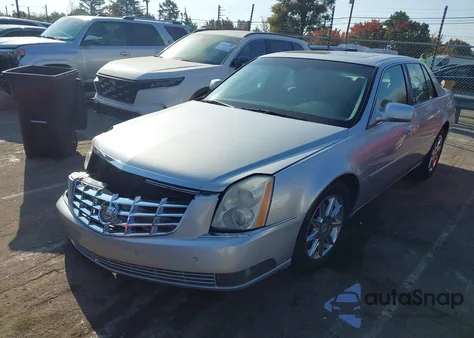 2010 Cadillac Dts Luxury Collection из США, поврежденный, VIN 1G6KD5EYXAU132947